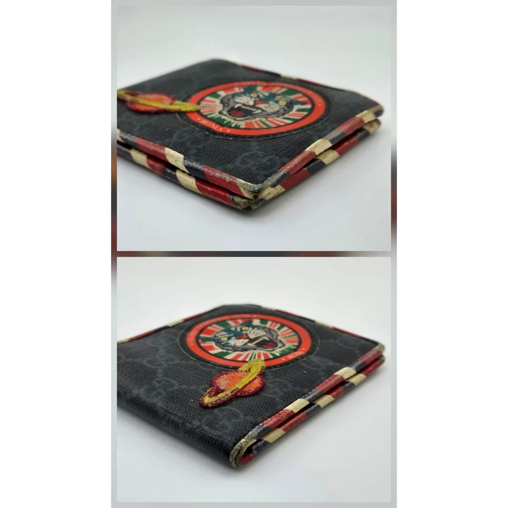 Gucci GG Supreme Courrier Tiger Planet Bifold Wallet Black